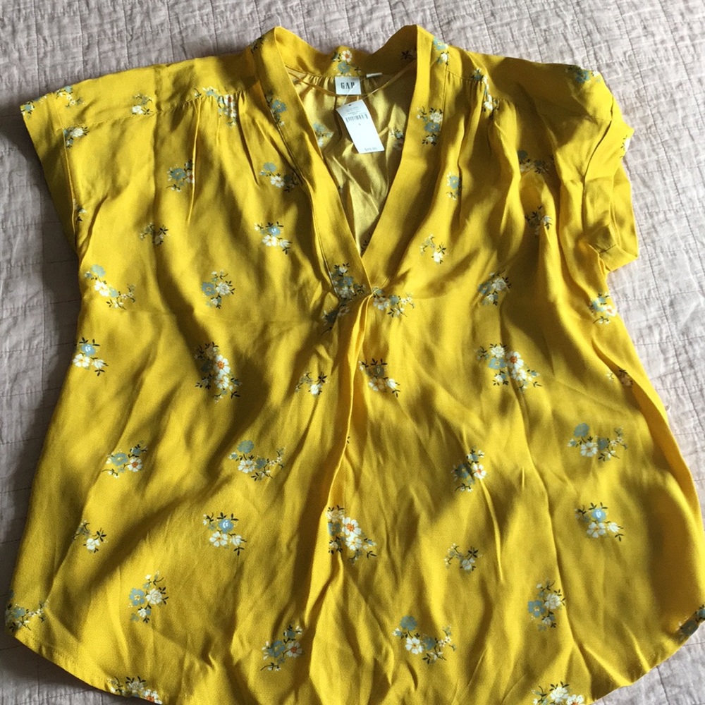 GAP Silky V-Neck Top